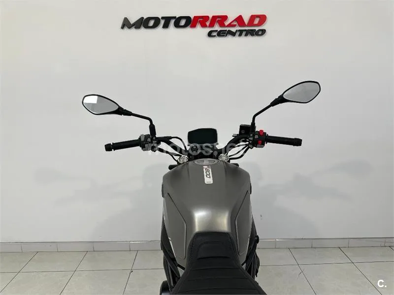 Benelli Leoncino 800 – Vista 5