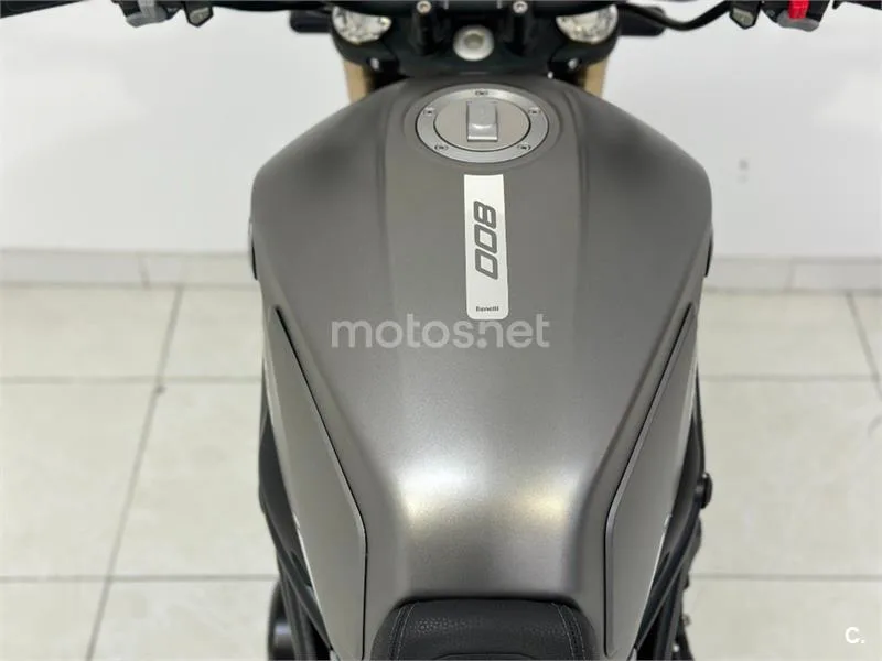 Benelli Leoncino 800 – Vista 6