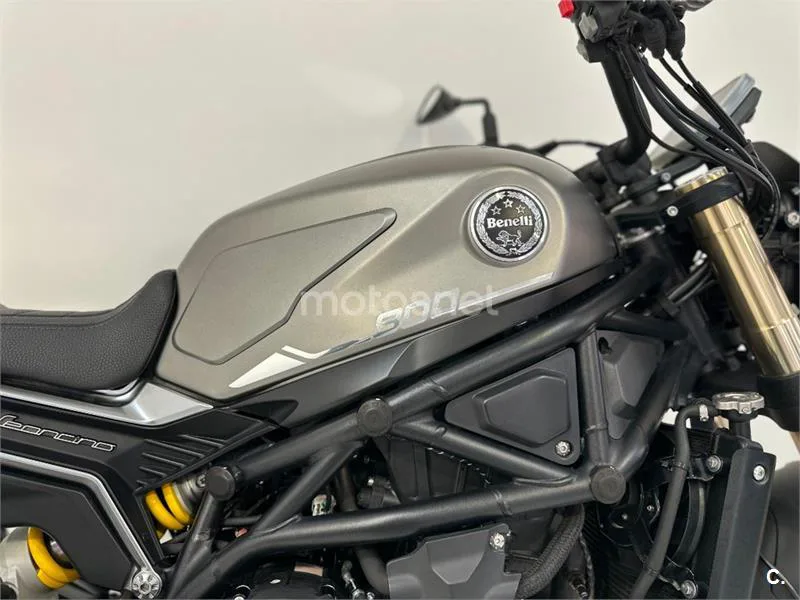 Benelli Leoncino 800 – Vista 10