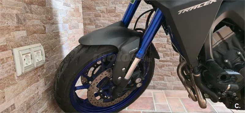 Yamaha MT-09 Tracer – Vista 9