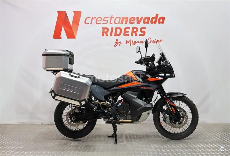 KTM 890 – Vista 7