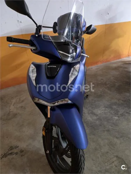 Honda SH125i – Vista 4