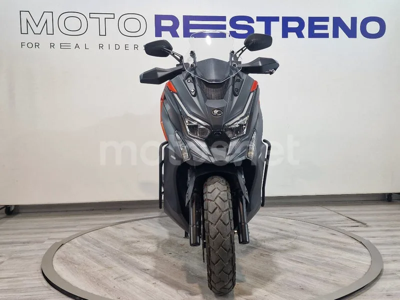Kymco DTX 125 – Vista 4