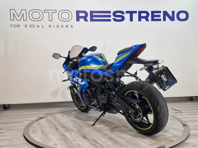 Suzuki GSX-R1000 – Vista 3