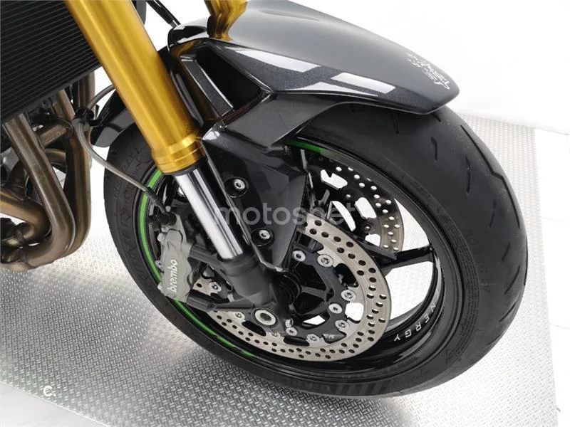 Kawasaki Z900 – Vista 11