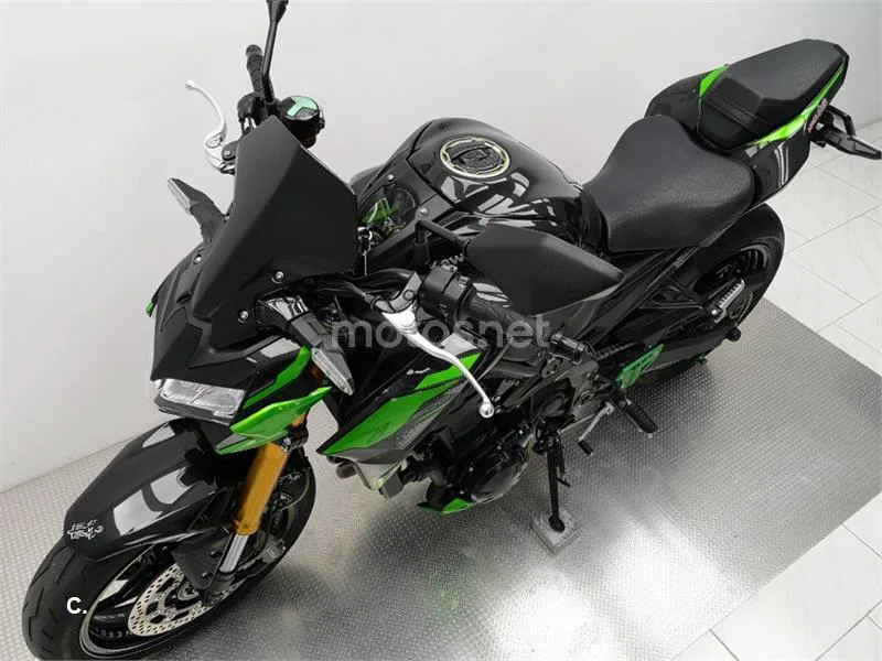 Kawasaki Z900 – Vista 15