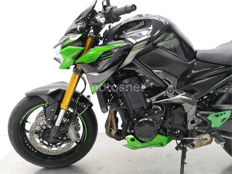 Kawasaki Z900 – Vista 19