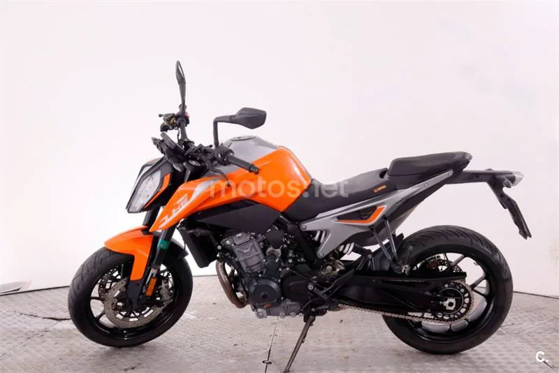 KTM 790 – Vista 9