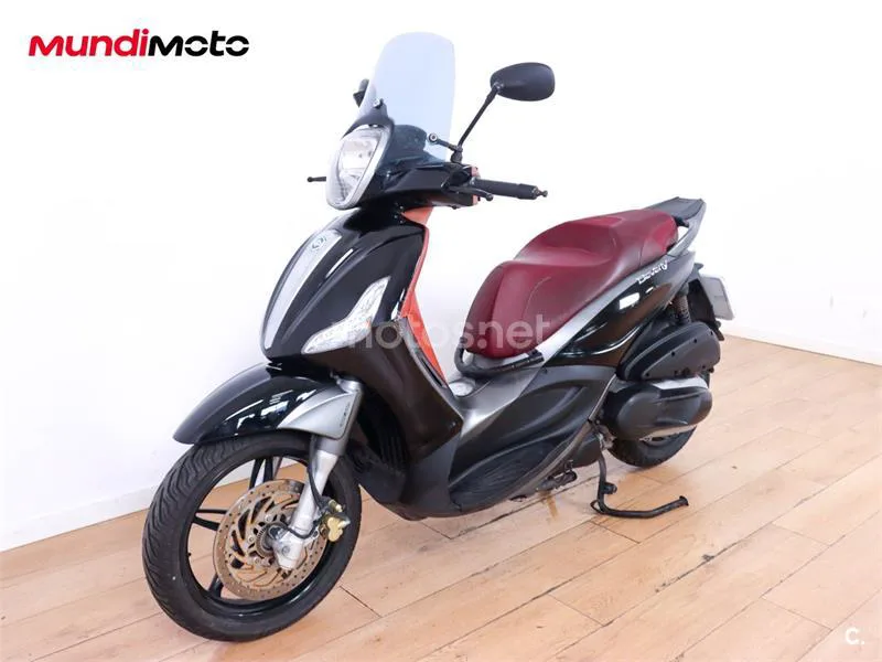 Piaggio Beverly – Vista 12