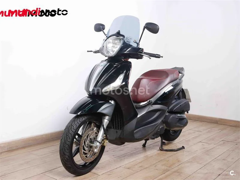 Piaggio Beverly – Vista 15