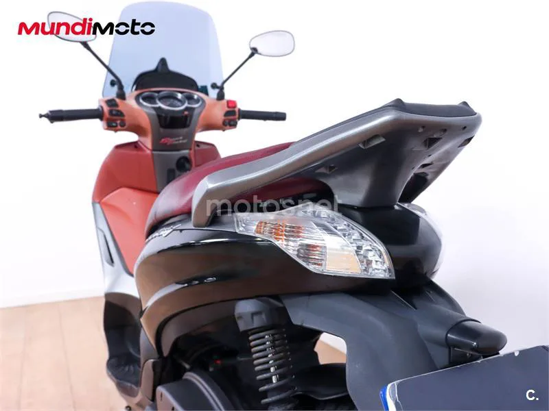 Piaggio Beverly – Vista 16
