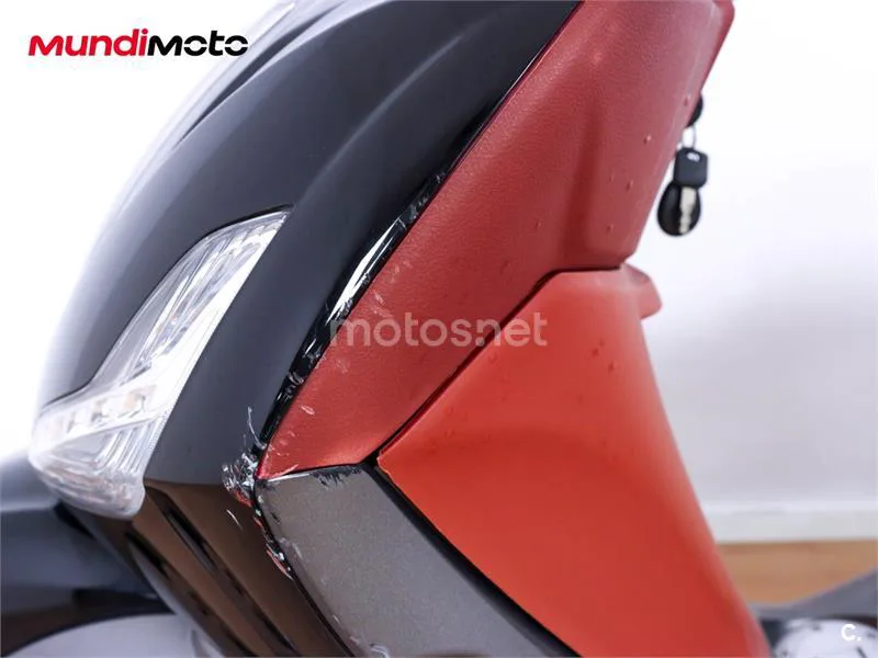 Piaggio Beverly – Vista 26