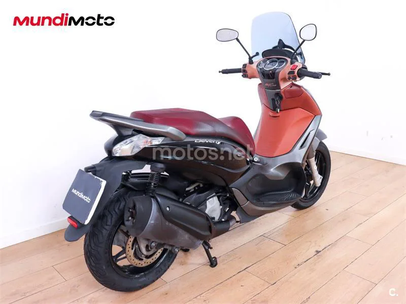 Piaggio Beverly – Vista 4
