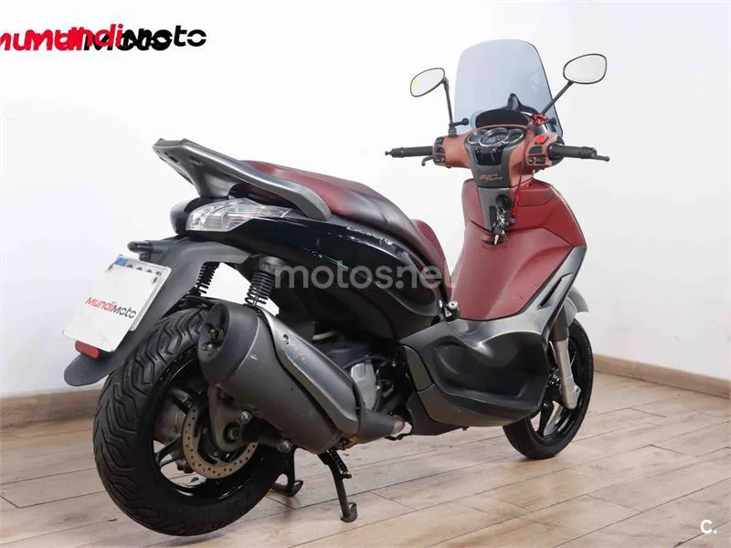 Piaggio Beverly – Vista 5