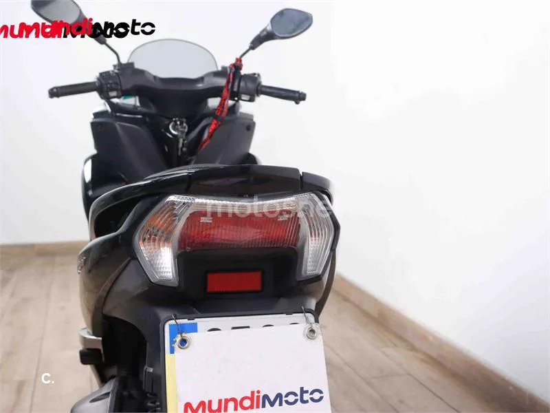 Yamaha Tricity – Vista 19