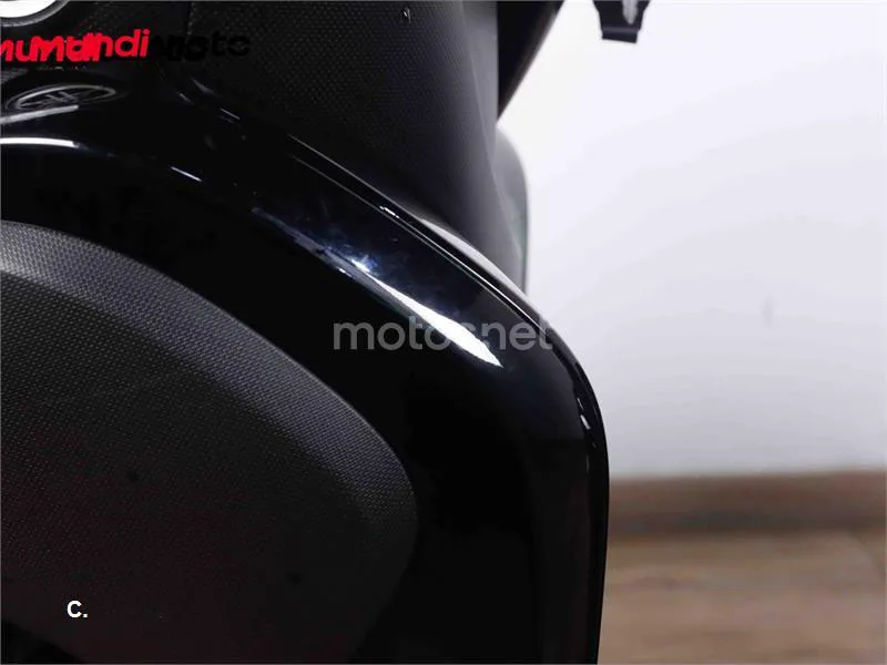 Yamaha Tricity – Vista 37