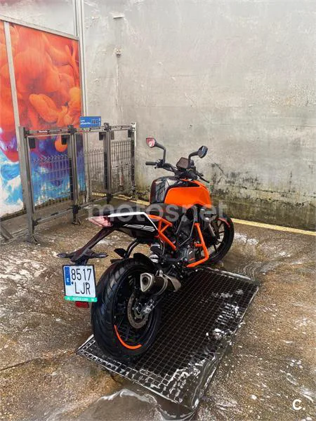 KTM 125 – Vista 3
