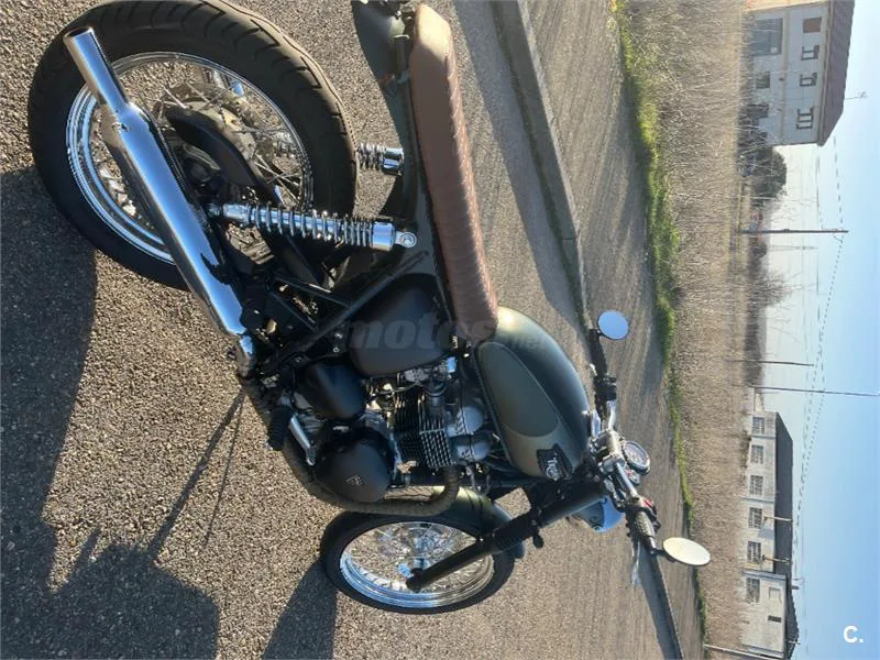 Triumph Bonneville 900 – Vista 3