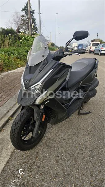 Kymco DTX 125 – Vista 2