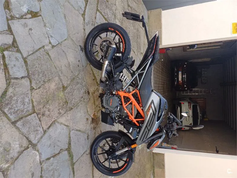 KTM 125 – Vista 3