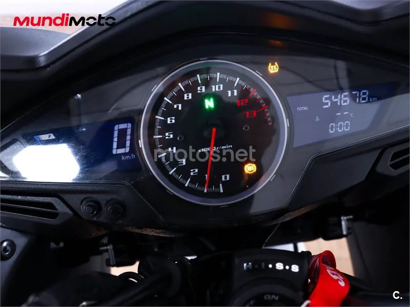 Honda VFR 800 F – Vista 12