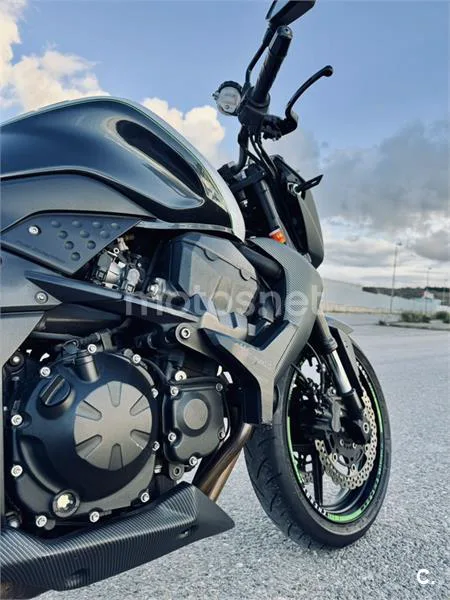 Kawasaki Z 750 – Vista 2