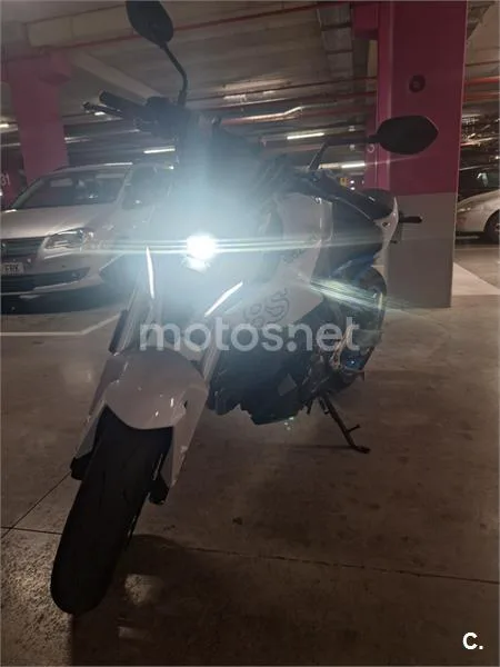 Suzuki GSX-8S – Vista 5