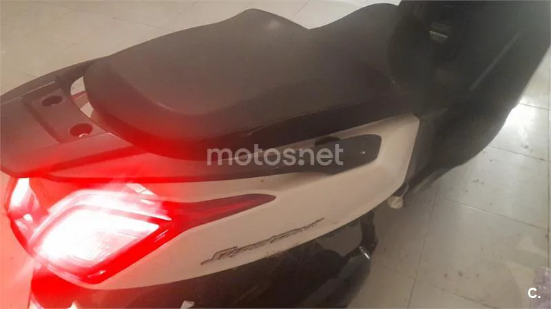 Kymco Super Dink 125 – Vista 7
