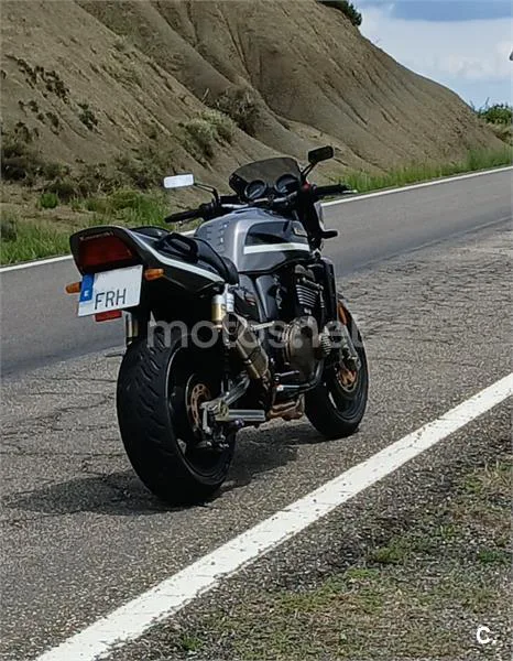 Kawasaki ZRX 1200R – Vista 6