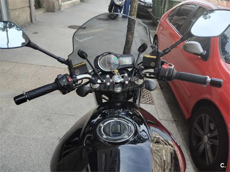 Suzuki Bandit 650 S – Vista 4