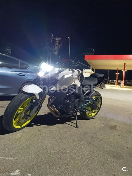 CFMOTO 650 NK – Vista 3