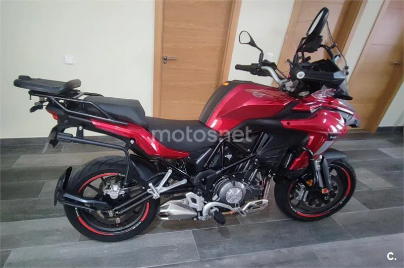 Benelli TRK 502 – Vista 4