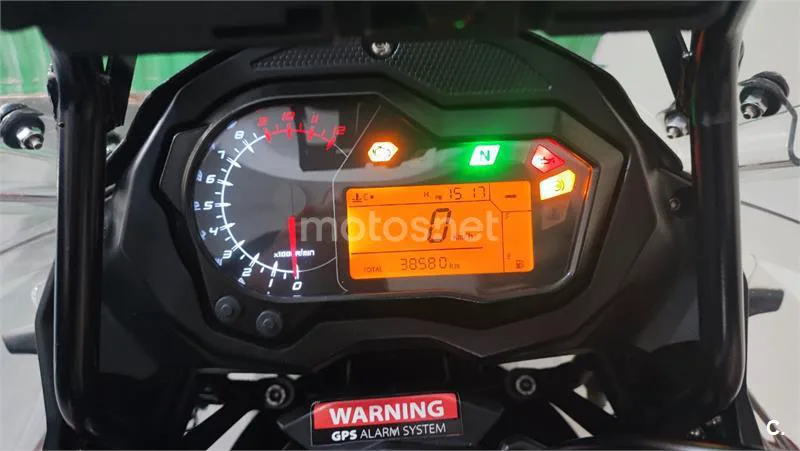 Benelli TRK 502 – Vista 6