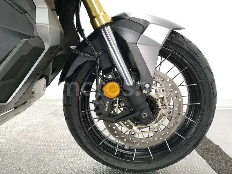 Honda X-ADV – Vista 11