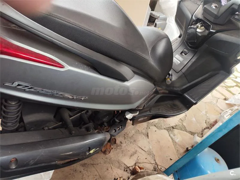 Kymco Super Dink 350i – Vista 4