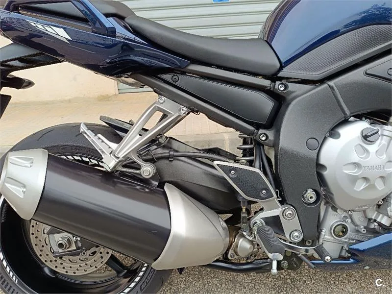 Yamaha FZ1 S FAZER – Vista 8