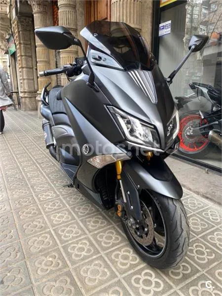 Yamaha TMAX 530 – Vista 7
