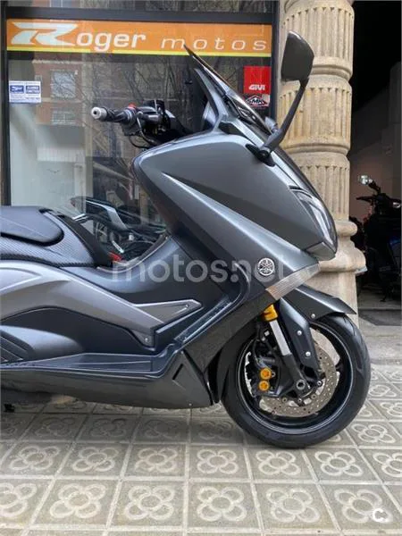 Yamaha TMAX 530 – Vista 8