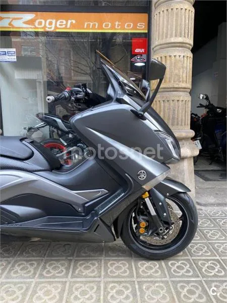 Yamaha TMAX 530 – Vista 9