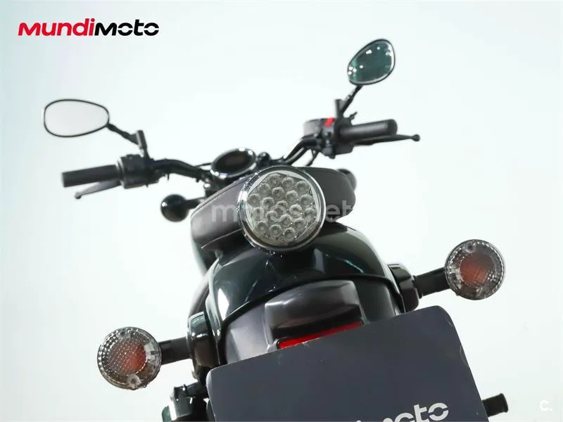 Yamaha XV 950 – Vista 9