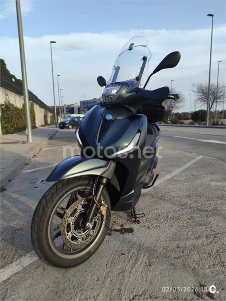 Piaggio Beverly – Vista 5