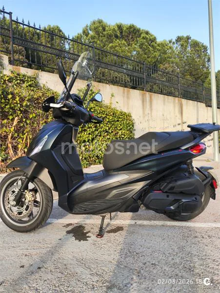 Piaggio Beverly – Vista 6