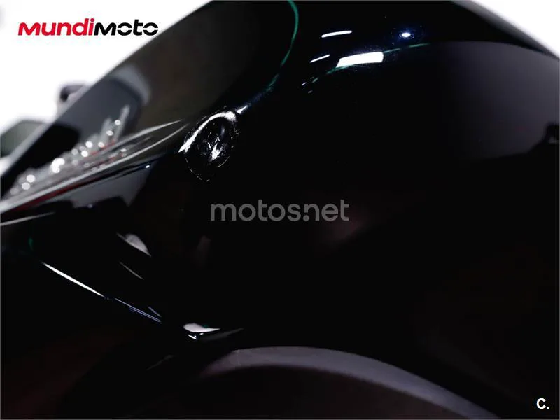 Kawasaki Ninja 1000 SX – Vista 19