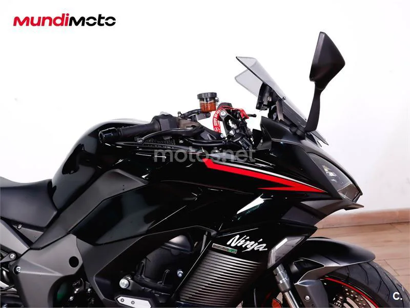 Kawasaki Ninja 1000 SX – Vista 22