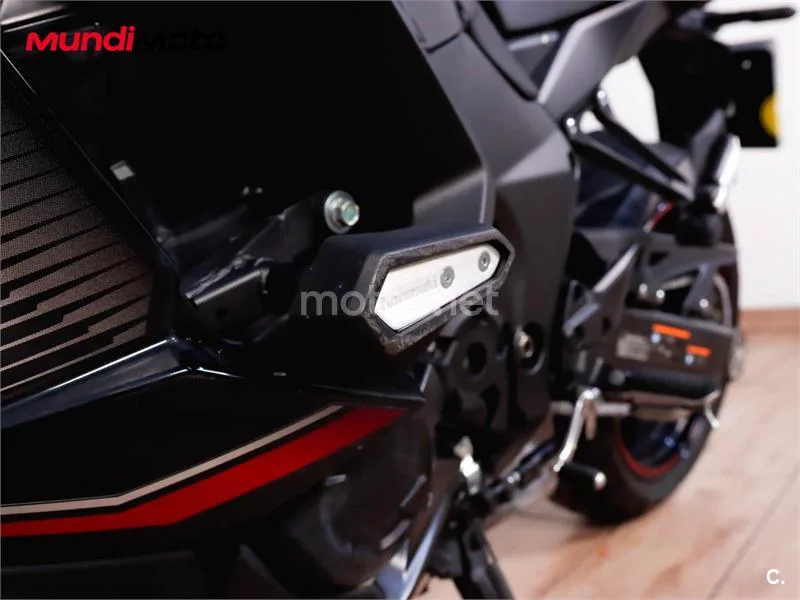 Kawasaki Ninja 1000 SX – Vista 10