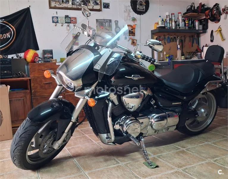 Suzuki Intruder M1800R – Vista 2