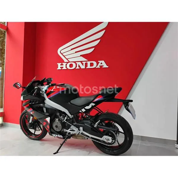Aprilia RS 457 – Vista 3
