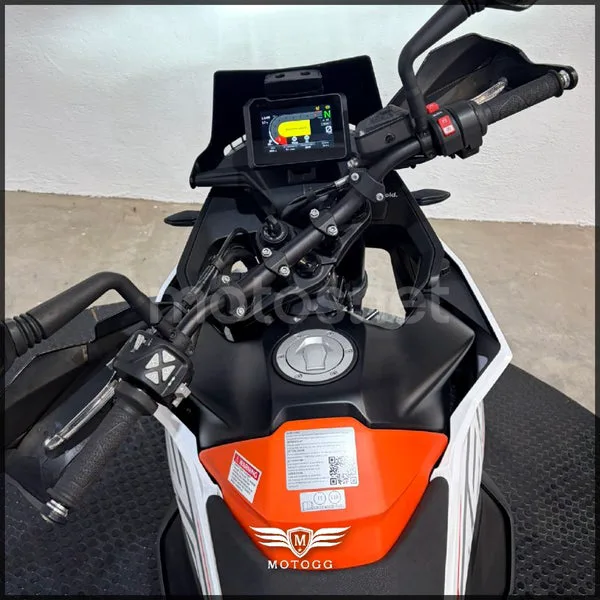 KTM 790 – Vista 8