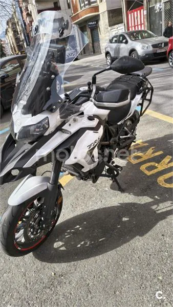 Benelli TRK 502 – Vista 2