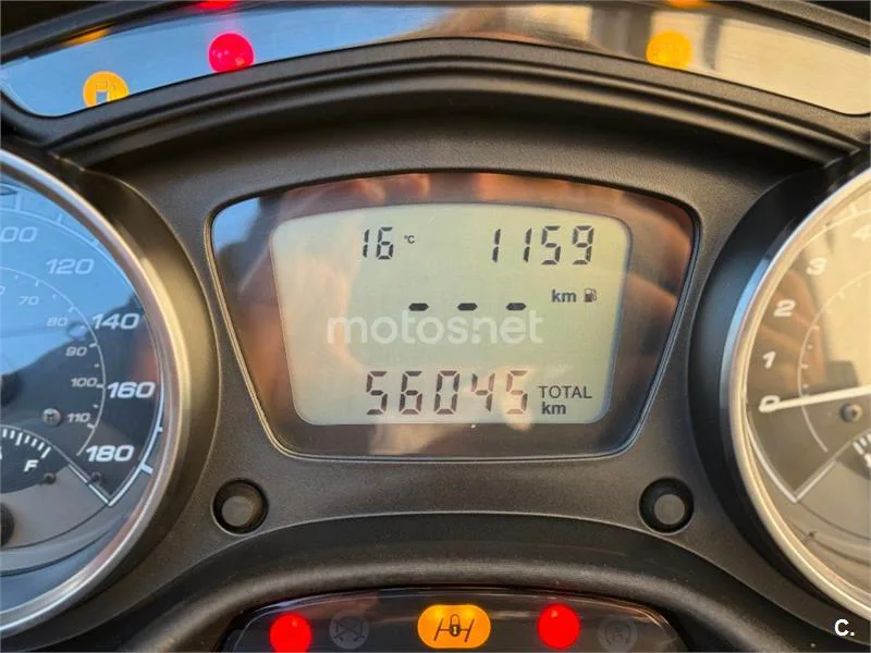 Piaggio MP3 – Vista 4
